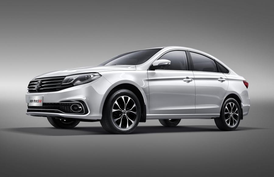  Dongfeng Joyear S50 2017 года  (фото 8 из 18)